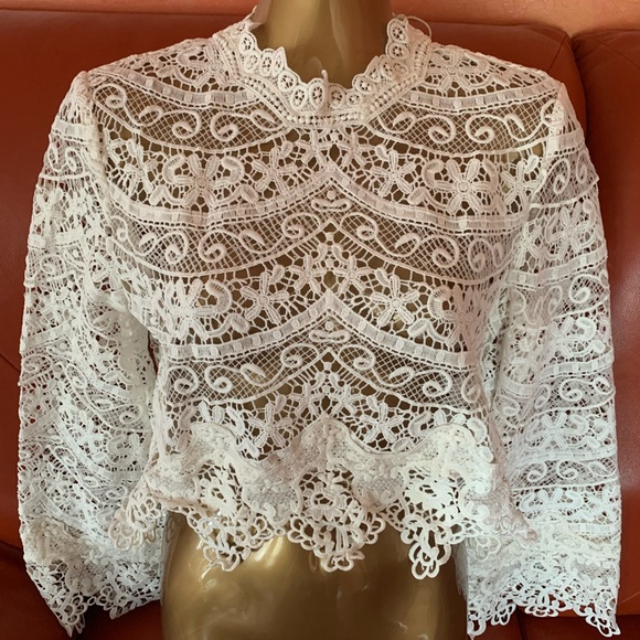 Gorgeous blouse - Picture 1 of 10